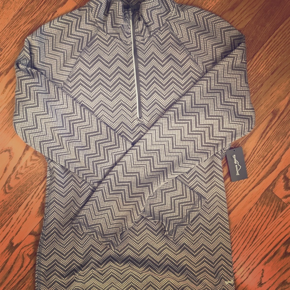NWT Eddie Bauer gray chevron half zip pullover